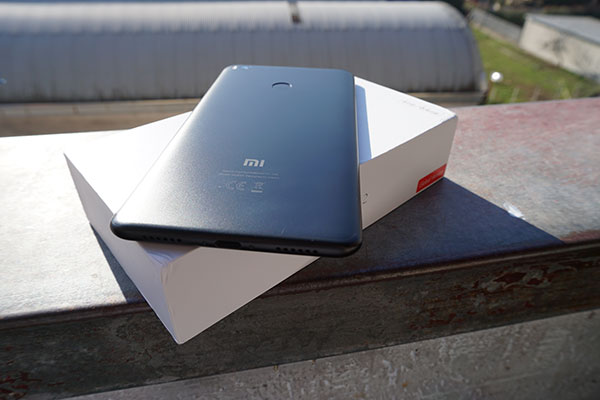 Xiaomi Mi Max 2